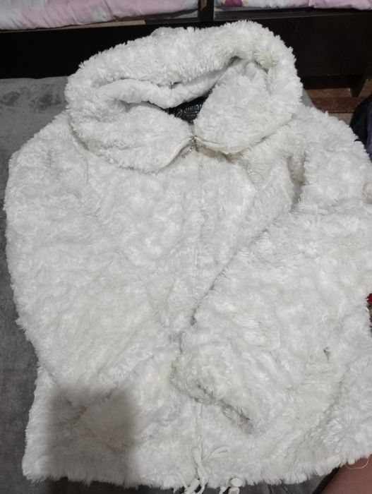 Срочно куртки разные б.у