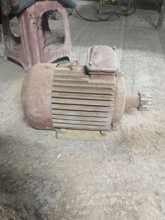 Продам электродвигатель 380