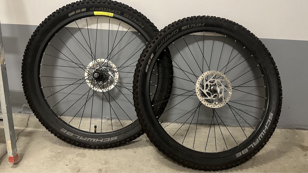 Set roti de bicicleta  26 cu anvelope schwalbe aproape noi