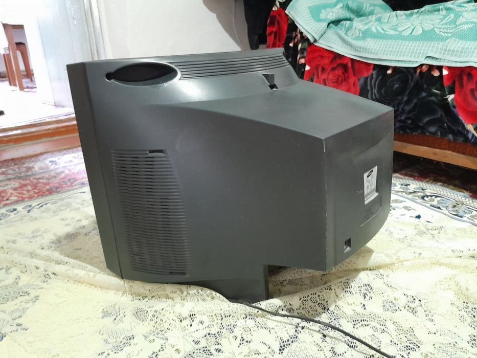 Телевизор Самсунг (Samsung)