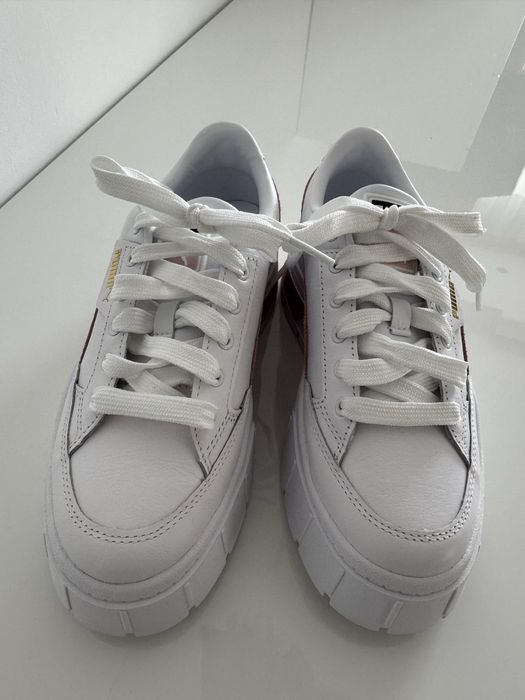 Adidasi noi din piele marca Puma Mayze -alb optic cu insertii din piel