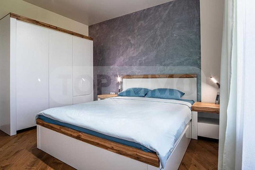 Дава се под наем Тристаен апартамент в Варна, Гръцка махала - 108 кв.м за 2000 € - Снимка #4