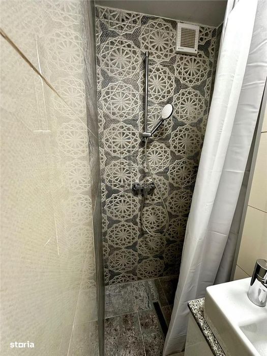 Circumvalatiunii - Lift - 4 Camere - Renovat - 2 Bai - 2 Balcoane - Ce