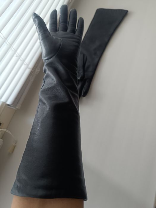 Кожаные женские перчатки до локтя