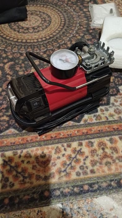 Продается компрессор для накачки шин