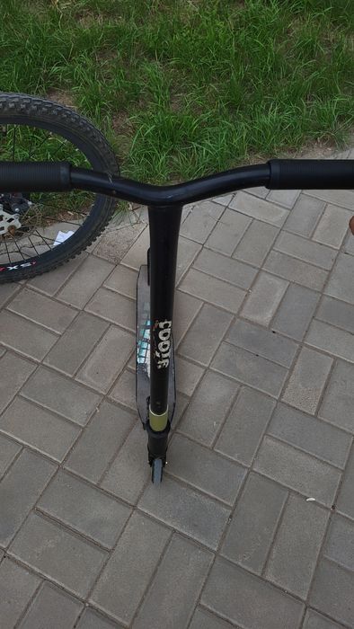 самакат трюковой (срочно)