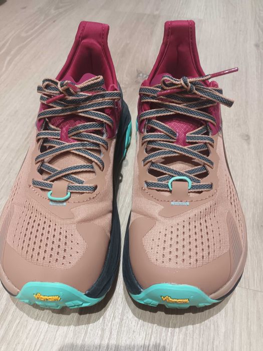 Altra Olimpus 5 маратонки за бягане