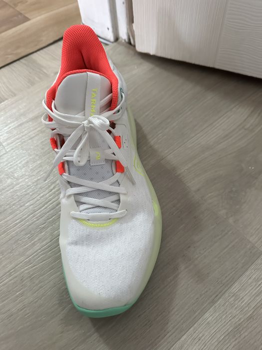 Волейболни маратонки 42н