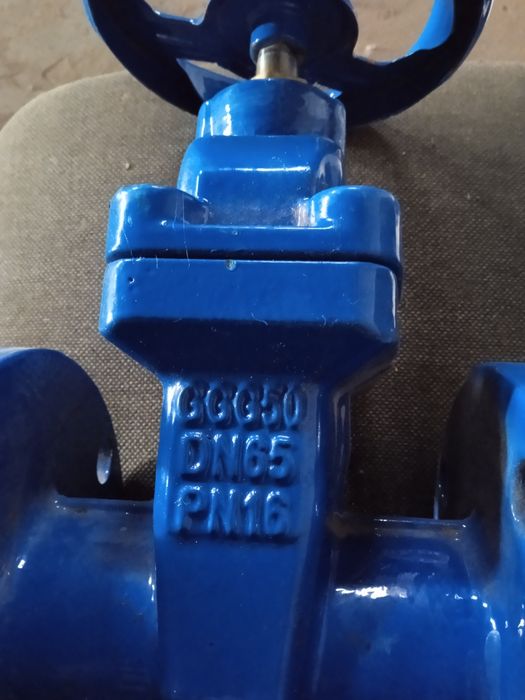 Продам новую задвижку