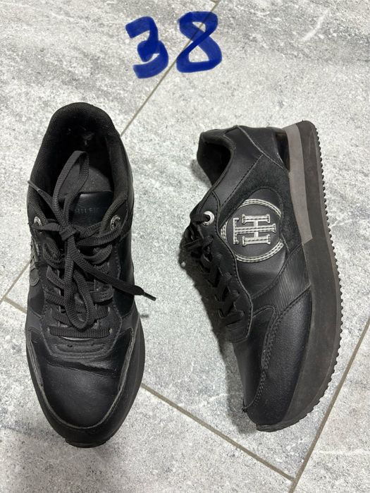 Продам обувь женскую