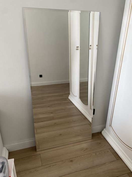 Продам зеркало 140х70 с гранями