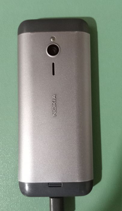 Продам кнопочный телефон Nokia 230 Срочно!