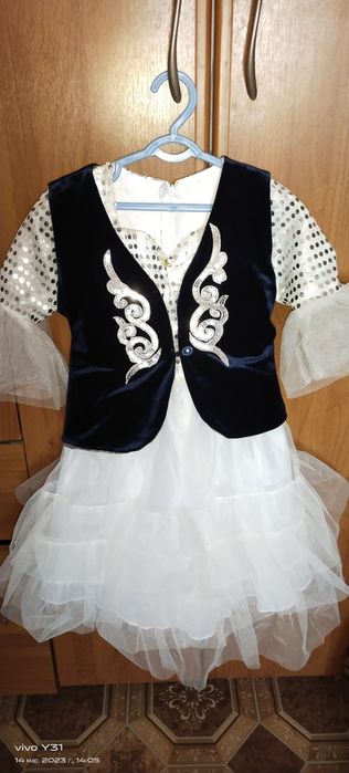 Прокат казахских костюмов для мальчиков и девочек