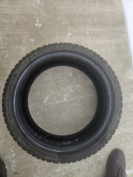 Cauciucuri iarna Pirelli Sottozero 3  -  225/40/18
