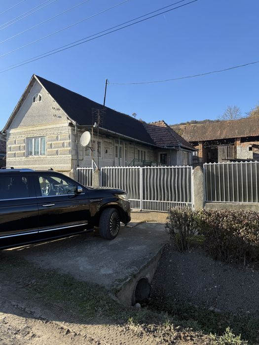 Vand Casa in satul Ozd , jud. Mures