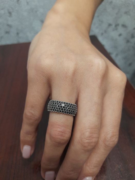 Продам серебряный комплект