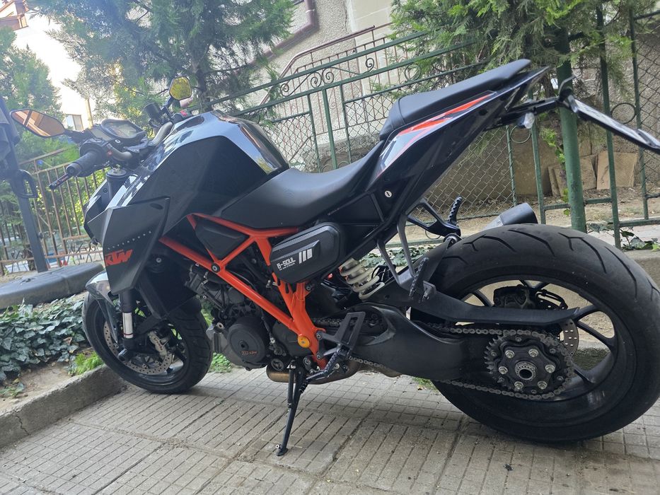 KTM Super Duke 1290 GT   2015