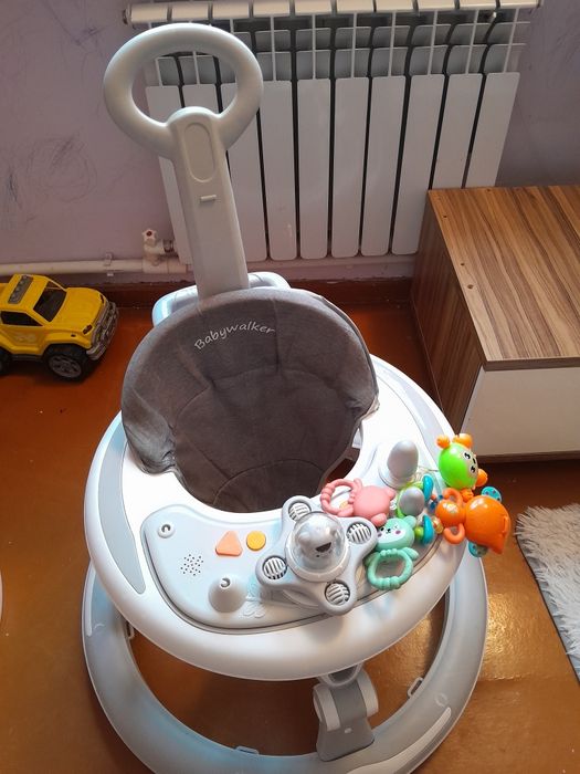 Продам Ходунки детские