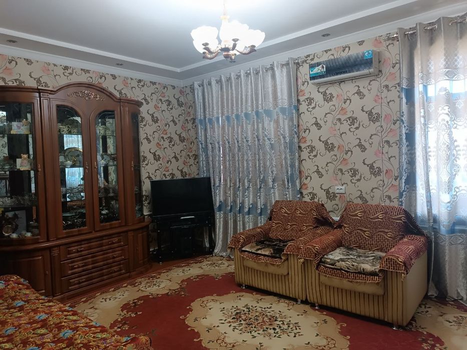 Продаётся кв на проспекте 6 каватли бино
5 кават
2 хонали
65кв м
Гиштл