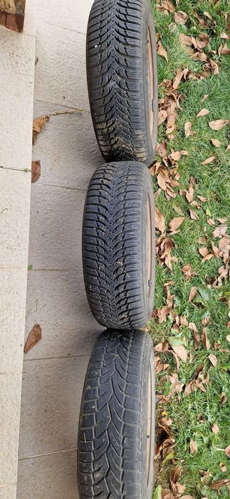 Зимни гуми с джанти Пежо 15"