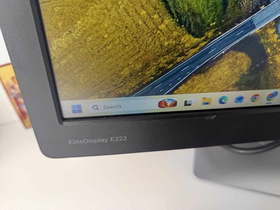 Monitoare HP pentru PC de 24 și 22 inch