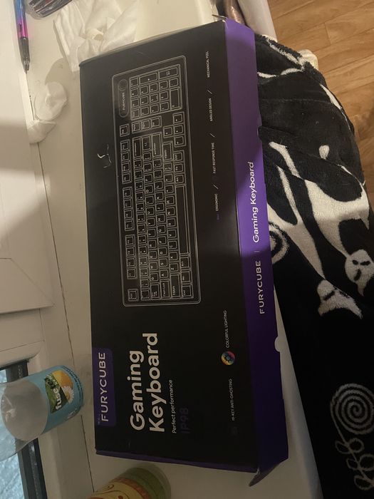 СРОЧНО ПРОДАМ клавиотуру