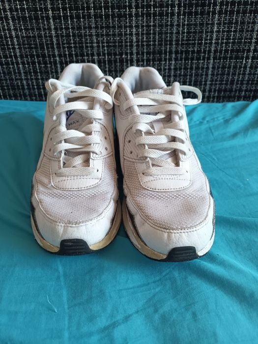 Adidasi Nike Air