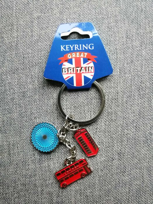 Нож, ключодържатели, броеница, сувенири