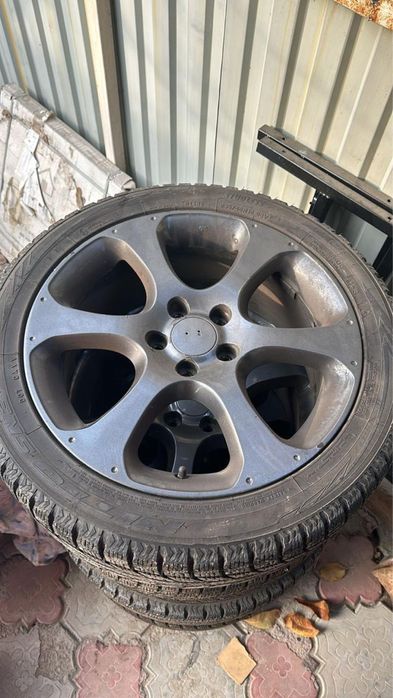 235/45/18 продам диски в комплекте