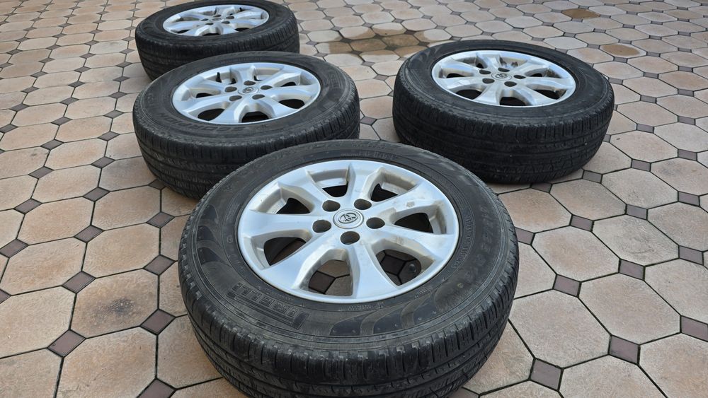 Оригинальные диски на Тойота камри 40,  215/65/16