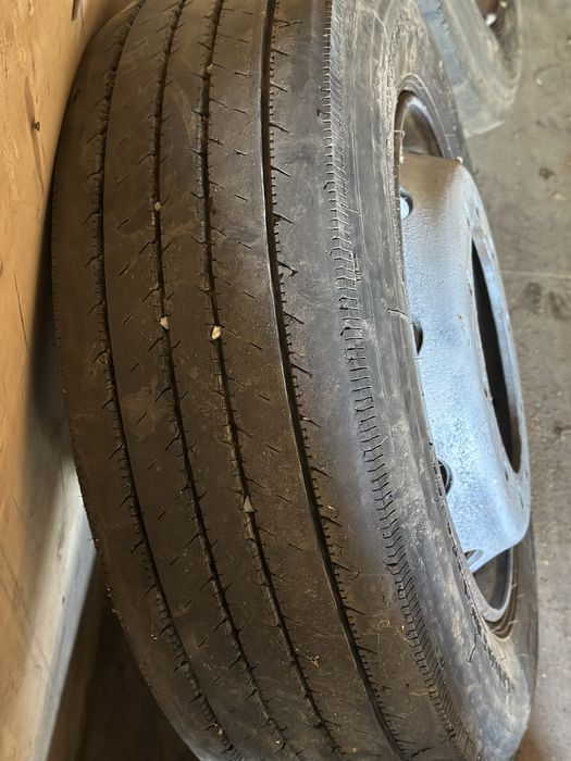 Продам шины 315/60/22,5 размером