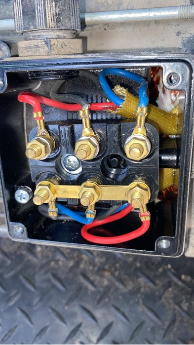 Противоток .насос для бассейна