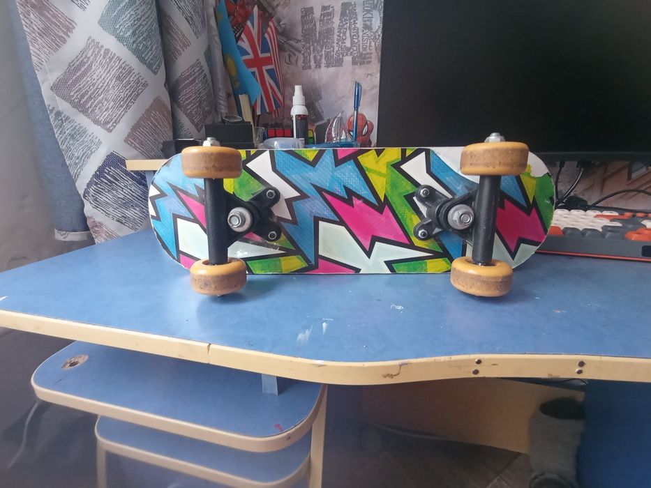 Продам детский скейтборд