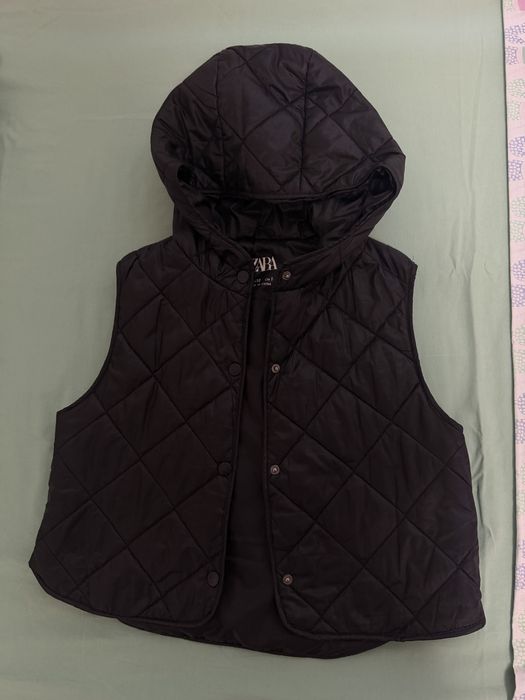 Детски капитониран елек/грейка на Zara