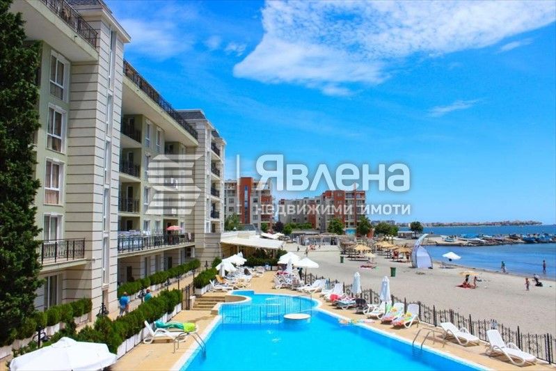 Продава се Двустаен апартамент в Поморие - 71 кв.м за 900 €/кв.м - Снимка #11
