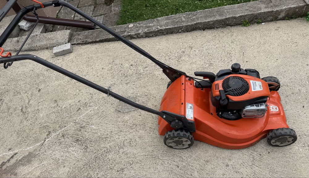 Косачка Husqvarna LC247SP