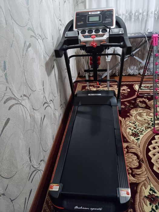 Беговая дорожка.