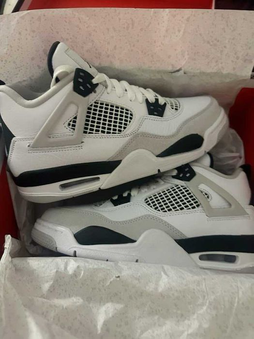 Air Jordan 4 White/Black унисекс кецове 36-46 номер