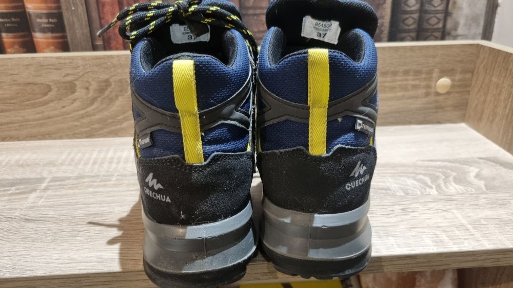 Туристически обувки