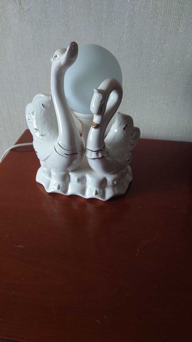 Светильник-ночник Лебеди