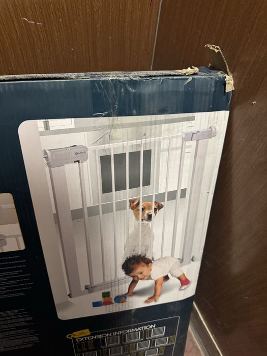 Универсална преграда за врата и стълби