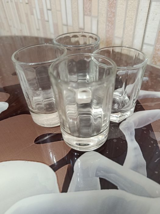 Продам посуду  в хорошем состоянии