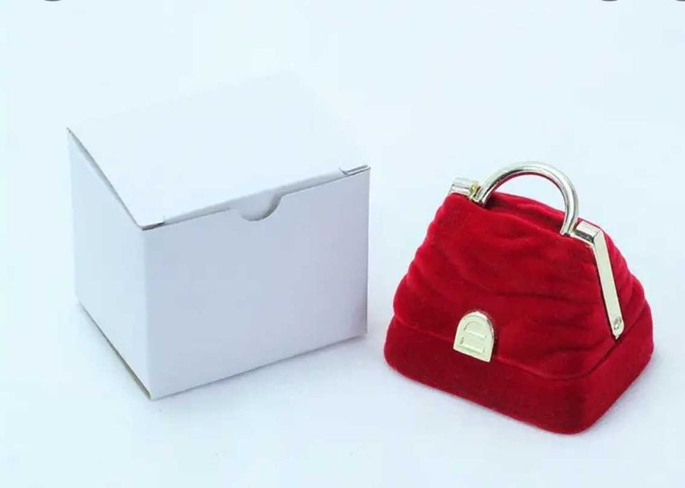 Кутийка за бижута