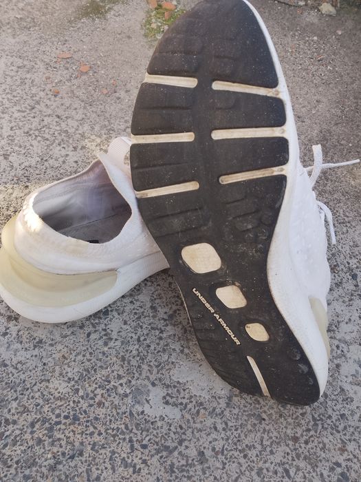 Маратонки Under armour номер 45.5