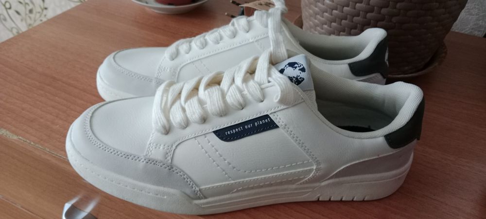 Кроссовки мужские