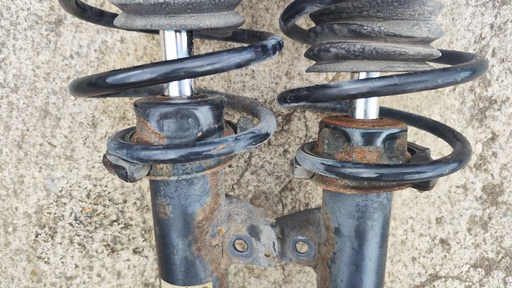 Амортисьори за бмв е90 е91  м-пакет