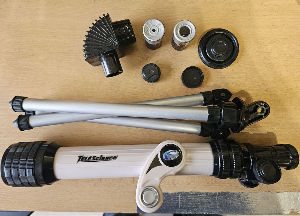 Детска играчка телескоп