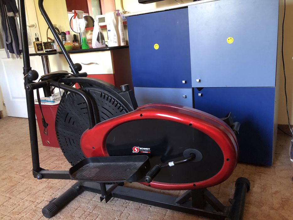 Bicicleta eliptica sport  profesionala cu reglaj manual si digital