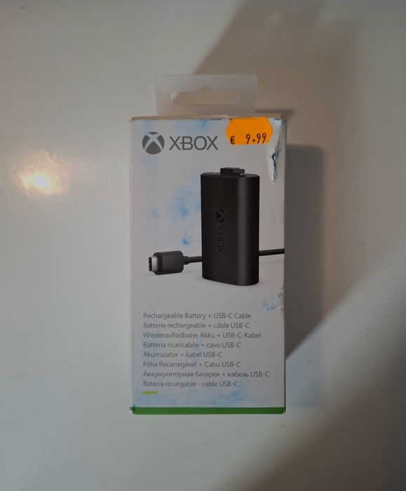 Consolă Xbox One + 1 Controller + 4 jocuri