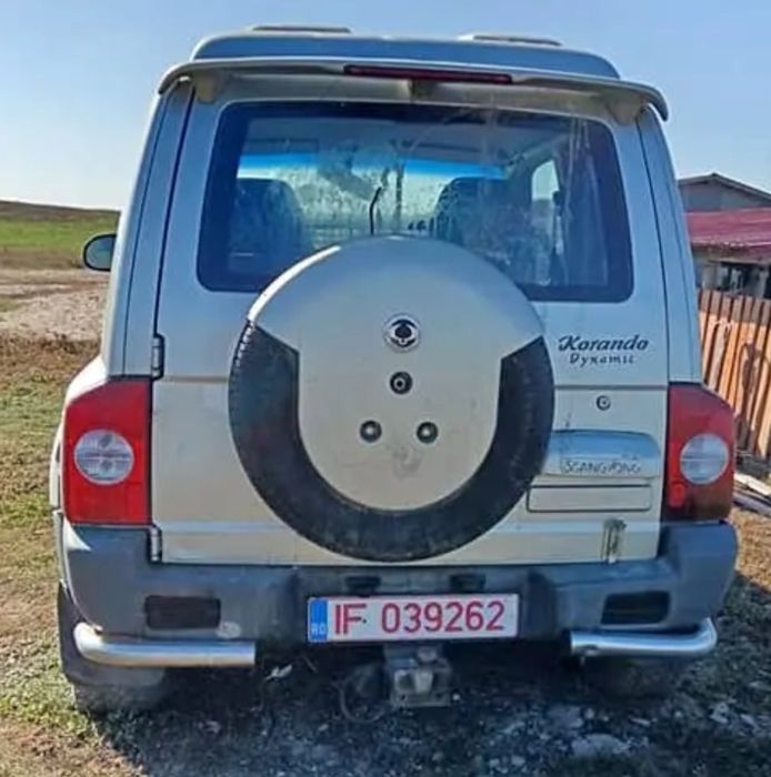 Dezmembrez sangyong korando 2.9 2.3 diesel 2.3 benzina